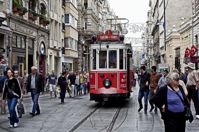 أسعار المنازل في إسطنبول , عقارات إسطنبول , المعيشة في إسطنبول , الإقامة في إسطنبول , الإقامة والمعيشة في إسطنبول , الحياة الإجتماعية في إسطنبول , الخدمات في إسطنبول 