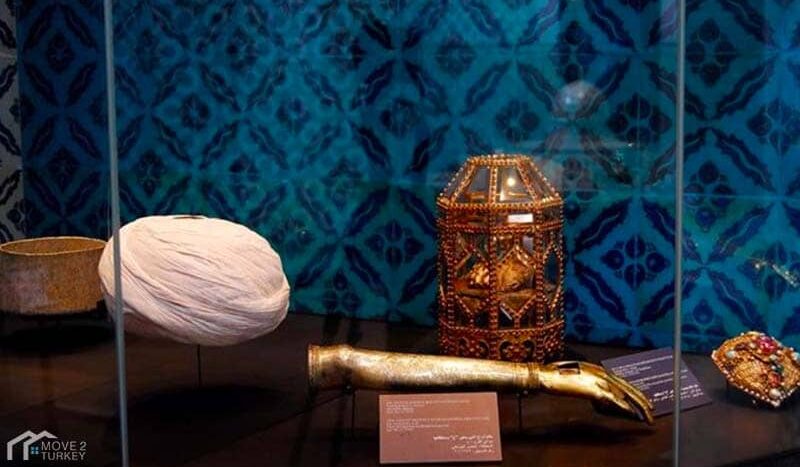 متحف توب كابي في اسطنبول , قصر توب كابي في اسطنبول , الأمانات المقدسة في اسطنبول , مقتنيات متحف توبكابي في اسطنبول , قصر توبكابي , متحف توبكابي